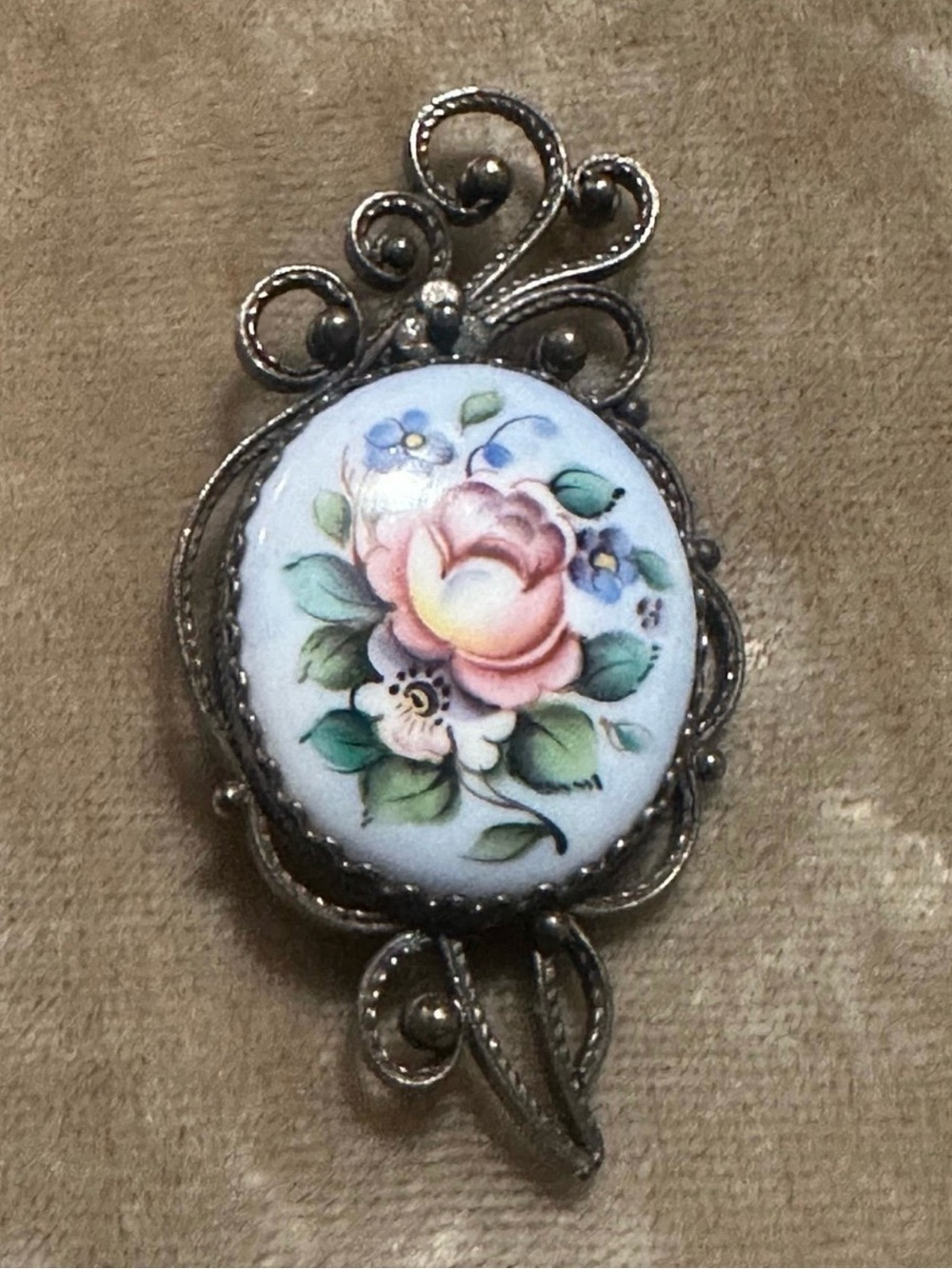 Vintage Russian filigree, porcelain hand-painted brooch 2 inches in length